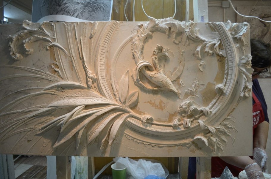 Инструменты для барельефа на стене