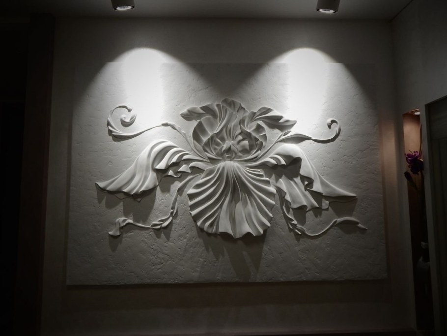 Гипсовая лепнина барельеф Венера