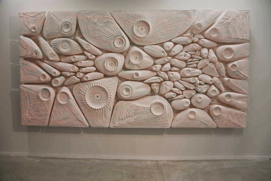 Барельеф абстракция