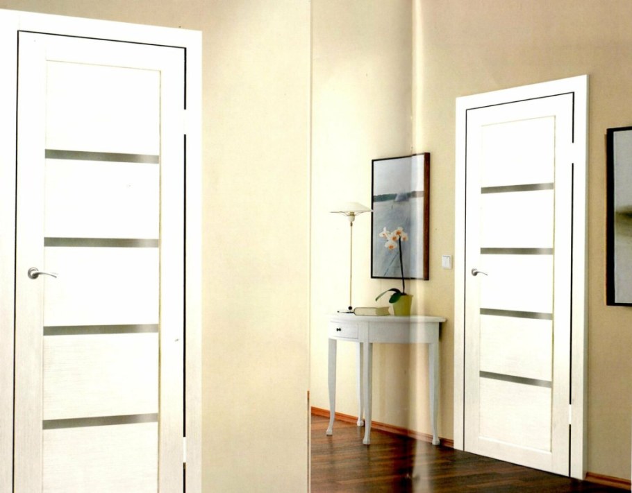 Двери комнатные белые