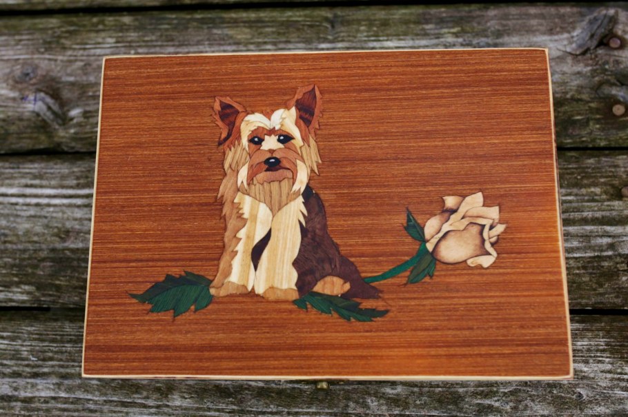 Маркетри Лорд пес