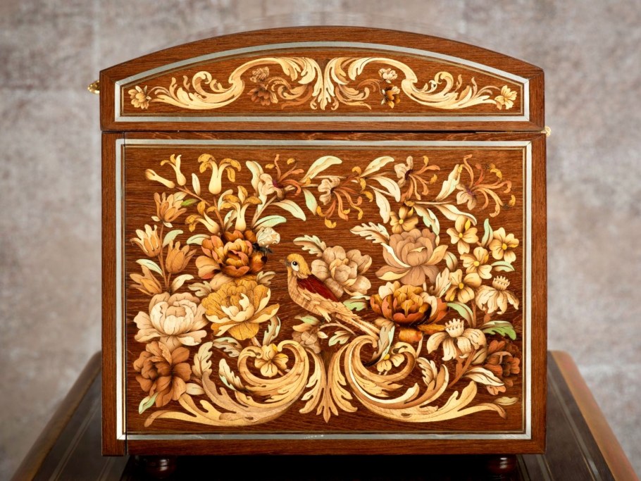 Дерево инкрустация Маркетри