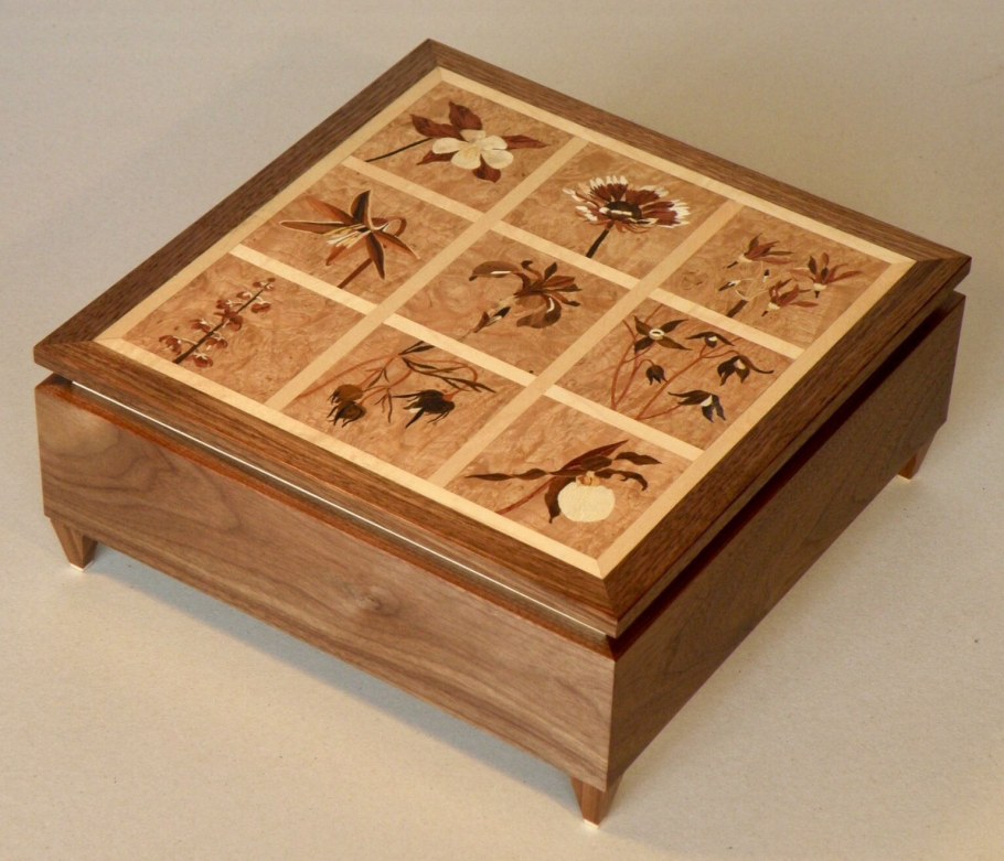 Сосна Маркетри