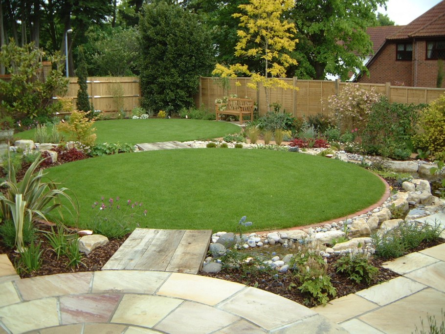 Газон круглой формы