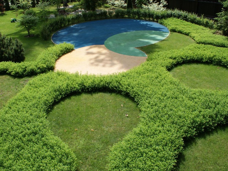 Круглый газон