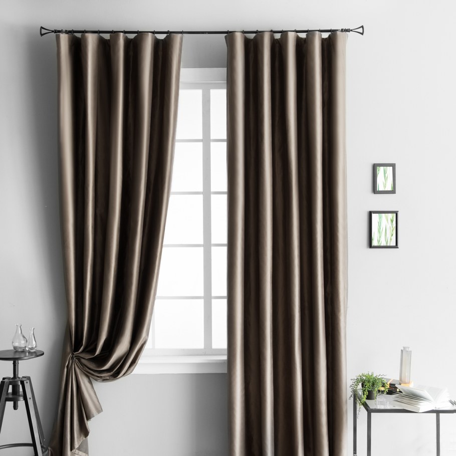 Шторы в коричневых тонах
