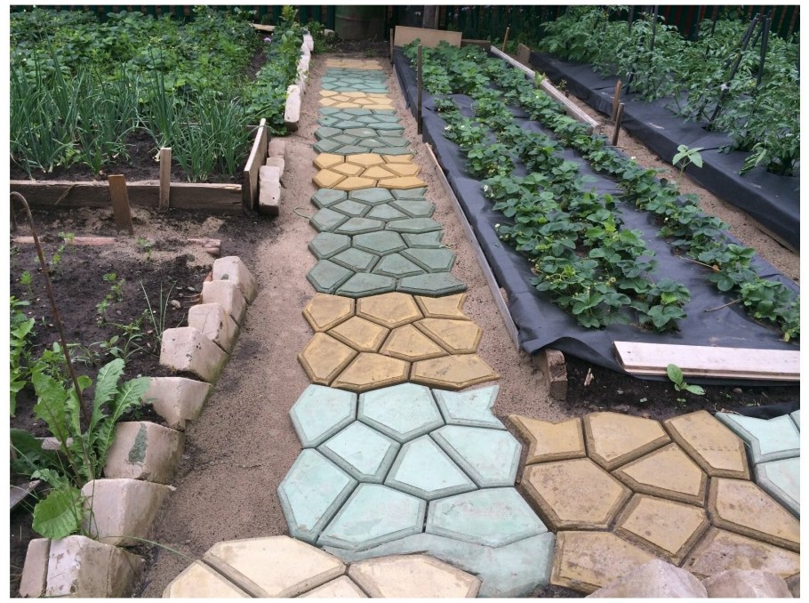 Форма для заливки садовых дорожек "тропинка", 60х60х6 см