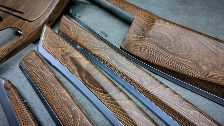 Декоративные накладки под дерево БМВ ф30