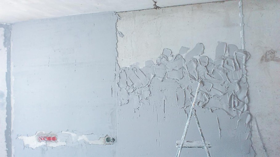 Венецианская штукатурка короед