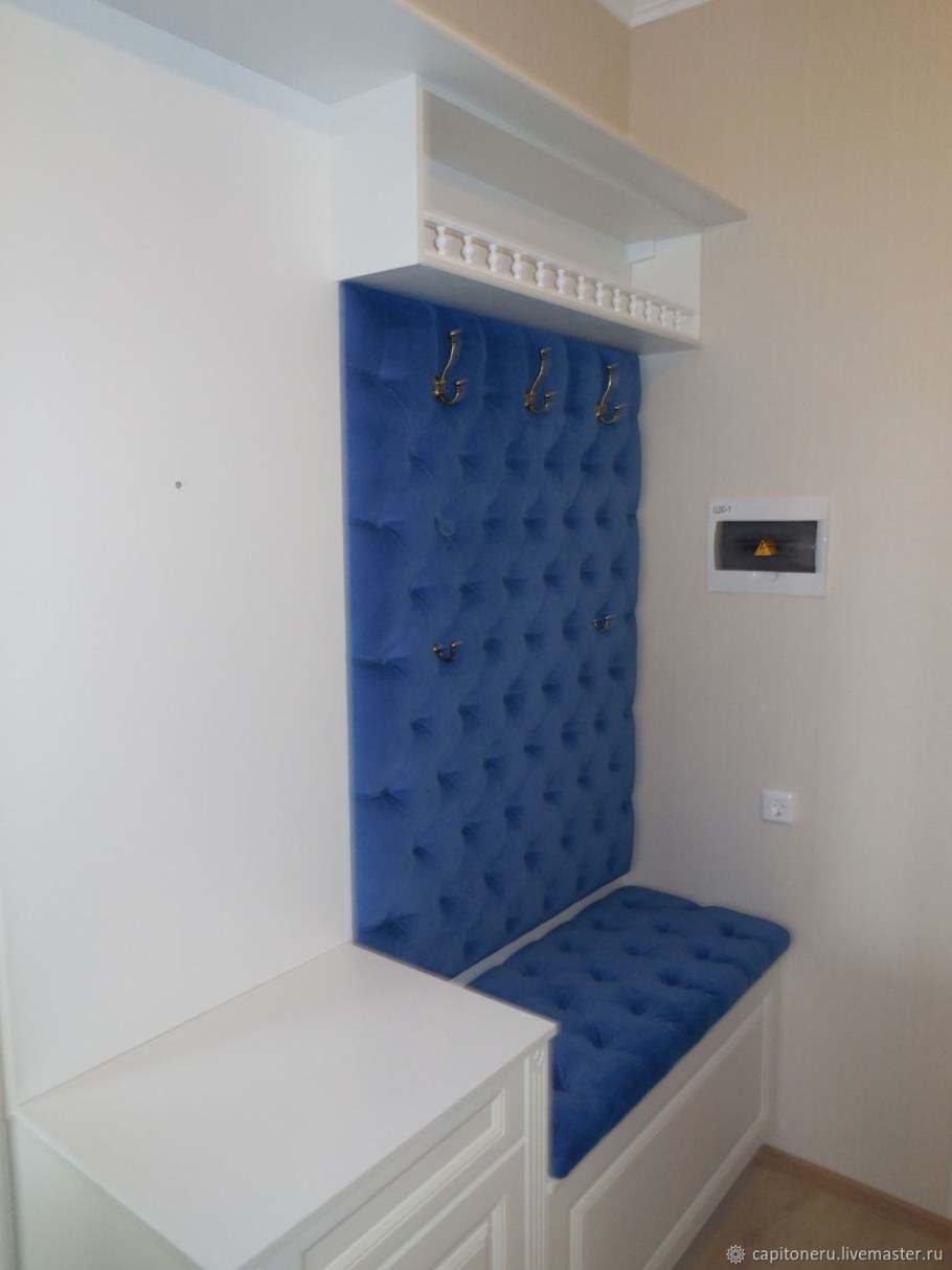 Изголовье кровати с пуговицами