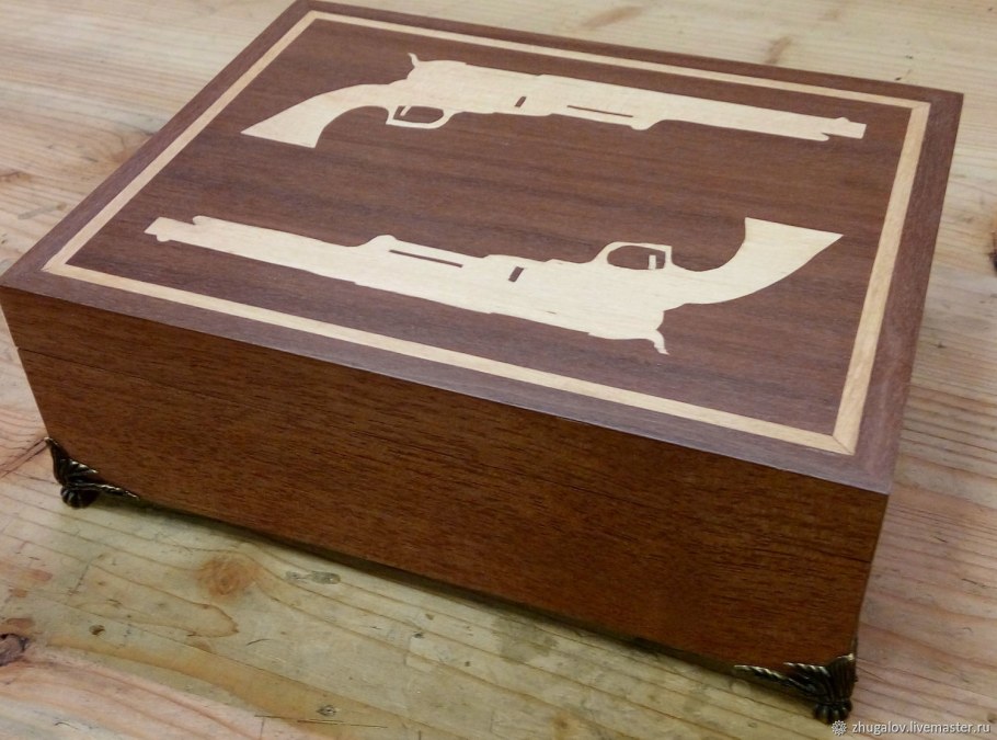 Шкатулка шпонированная Маркетри