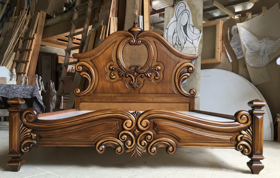 Кровать Ставрос резьба по дереву