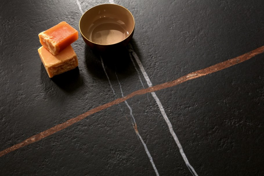 Керамогранит Laminam Sahara Noir