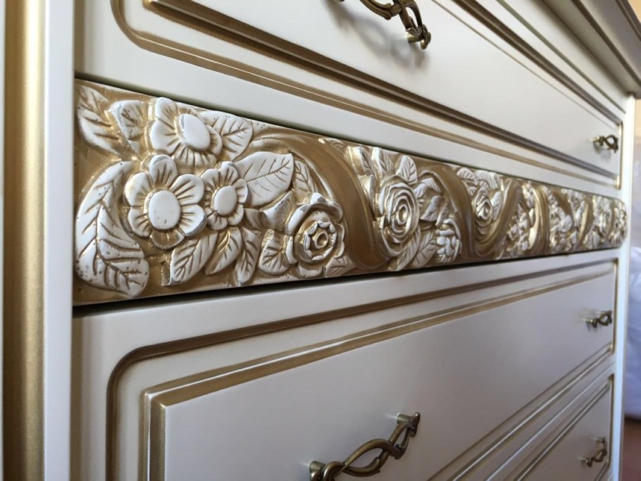 Молдинги для фасадов мебели