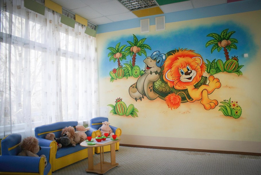 Роспись стен в садике