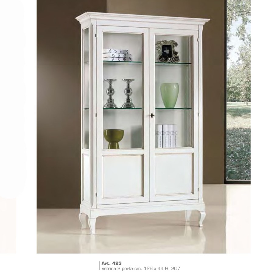 Сервант витрина