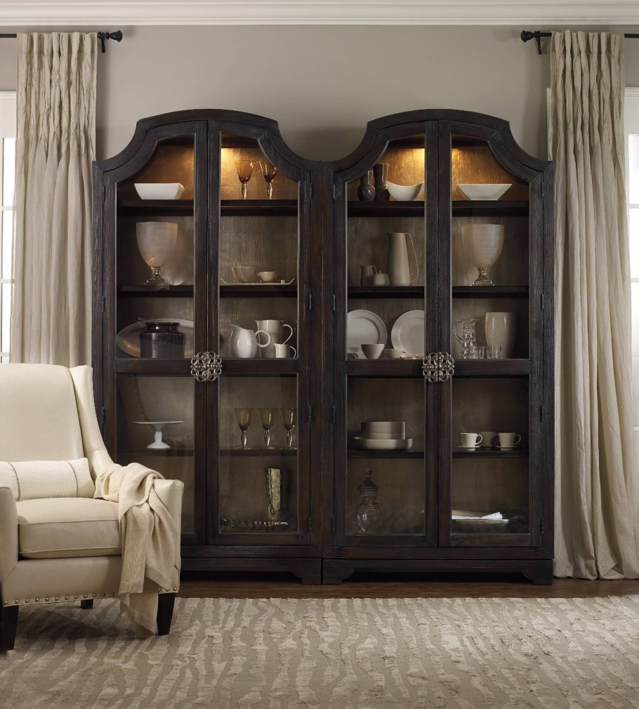 Витрина hooker Furniture Solana Bunching Curio Cabinet