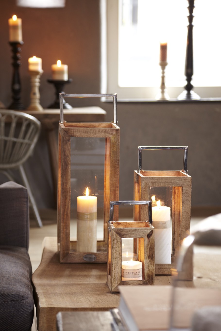 Дизайнерский деревянный подсвечник