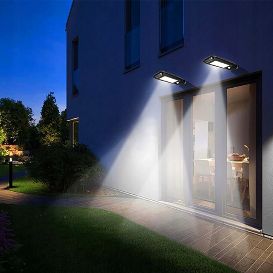 Лампа настенная Solar Motion sensor Light