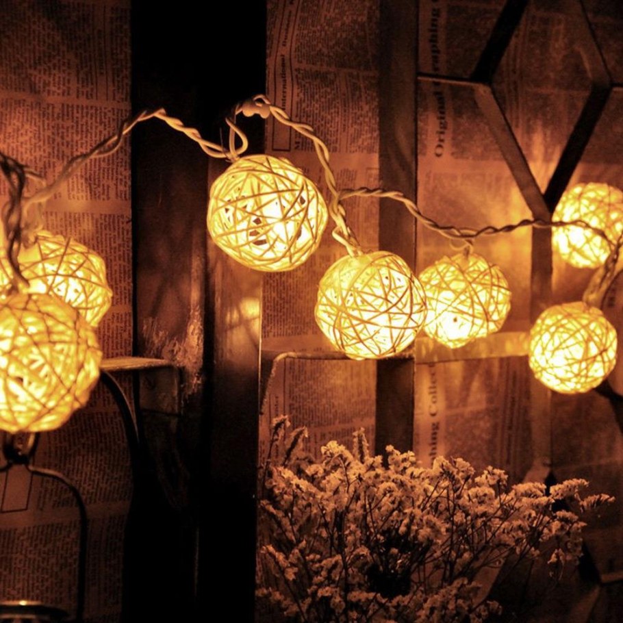 Rattan Ball String Light 10 led Bulbs