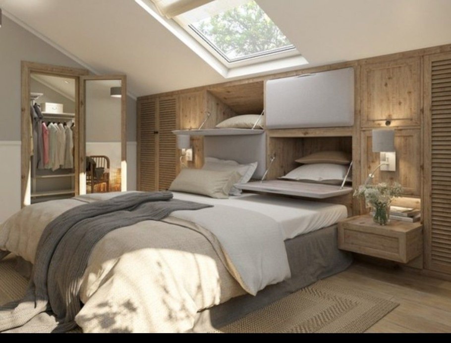 Спальня с мансардной крышей и гардеробной
