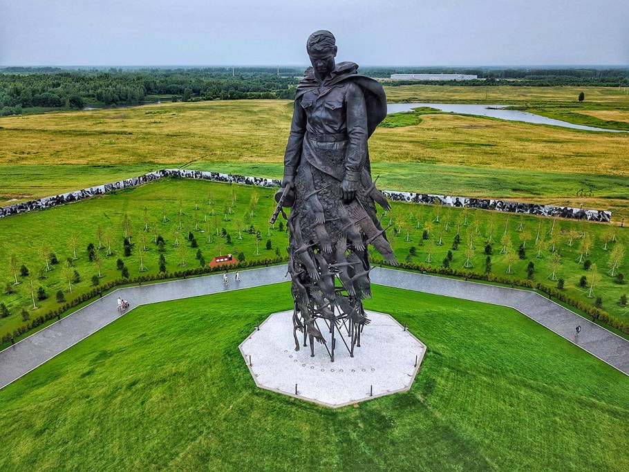 Ржев мемориал советскому солдату