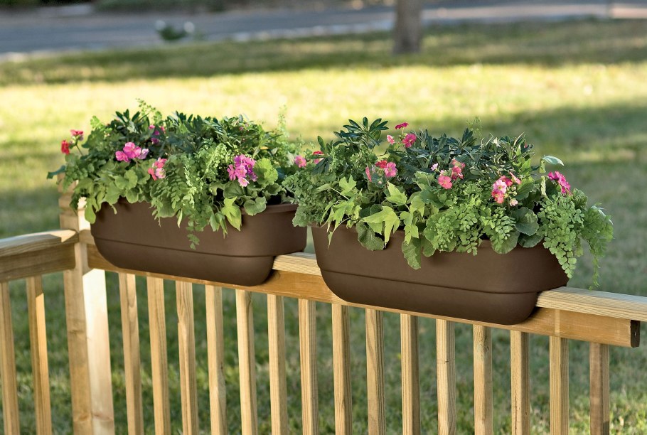 Кашпо на перила