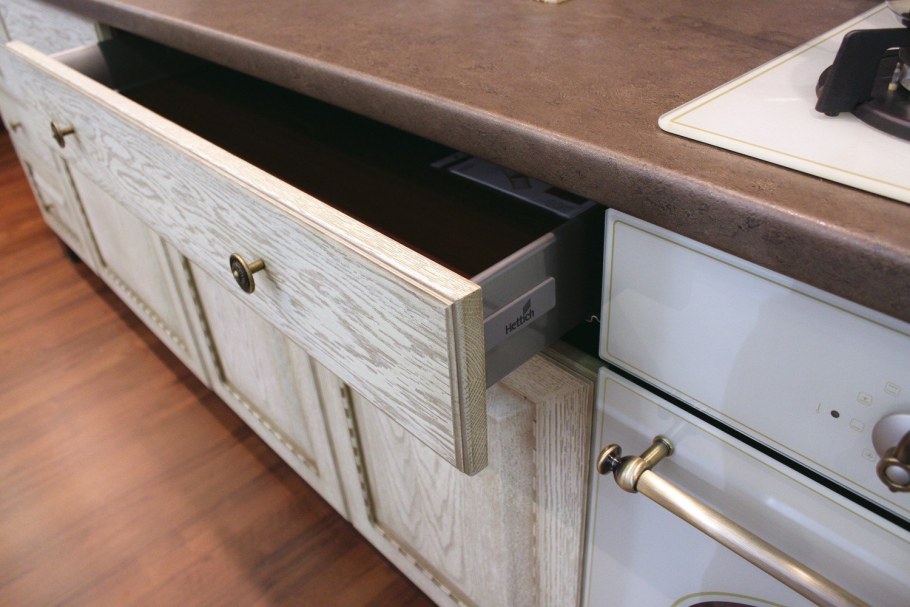 Кухня Юлия Мария дуб беленый