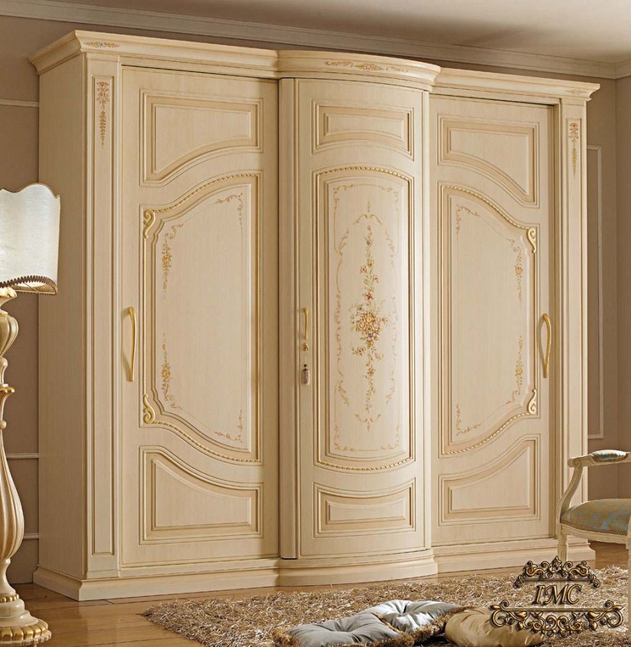 Шкаф купе классика шестидверные патина