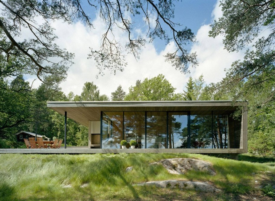 Одноэтажный дом с панорамными окнами