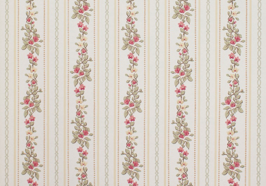 Обои в полоску с цветами