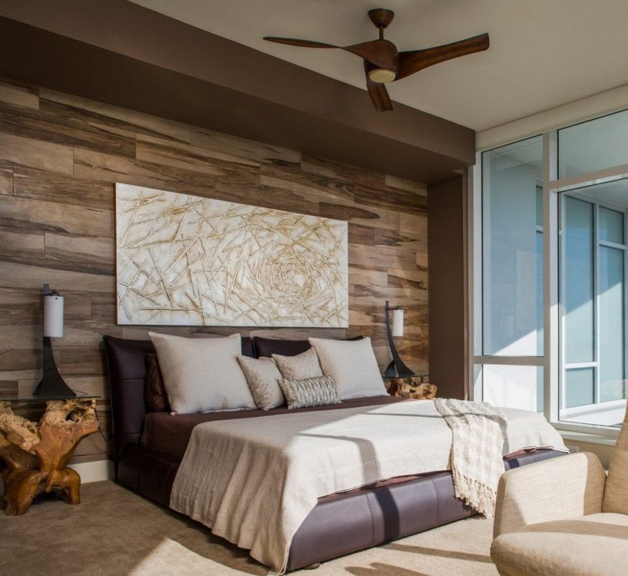 Спальня с деревянной отделкой