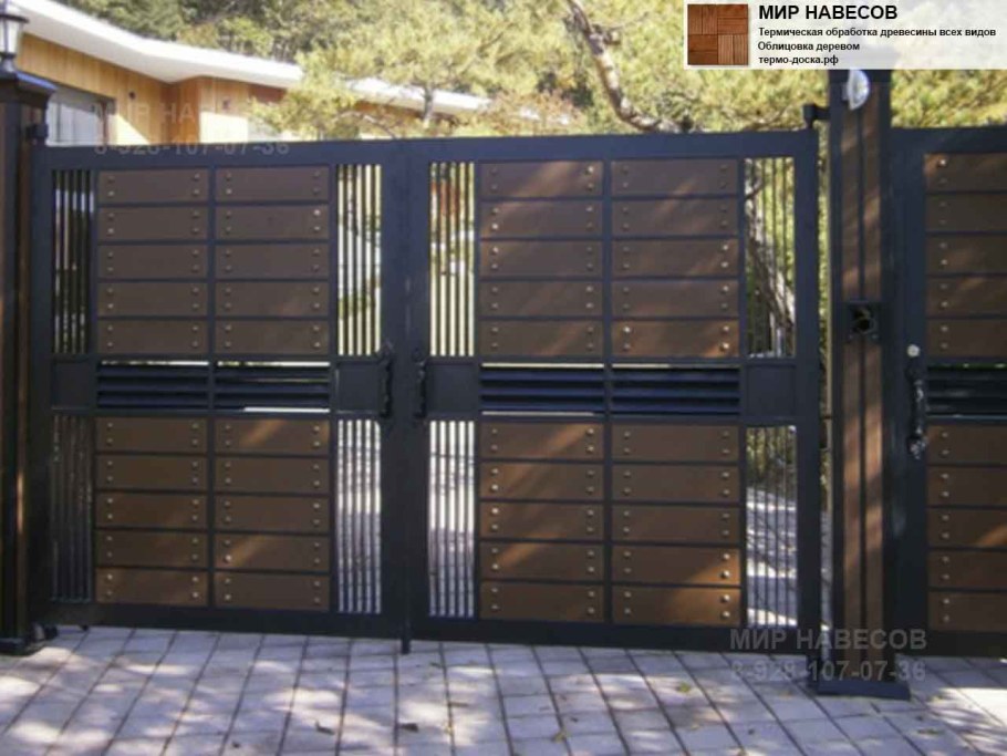 Ворота металлические распашные с досками