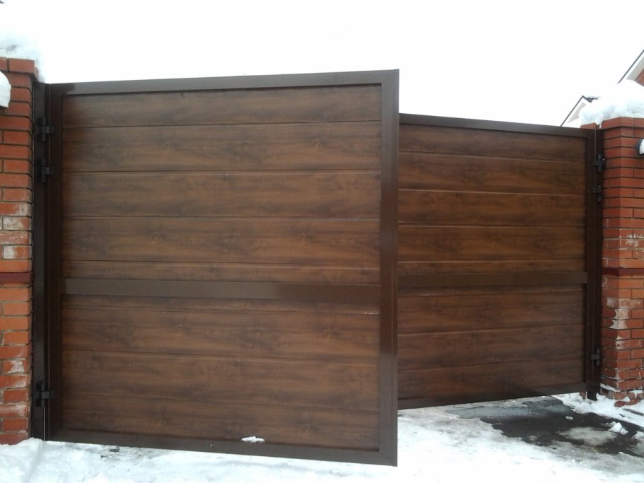 Ворота Алютех ads400 распашные профлист