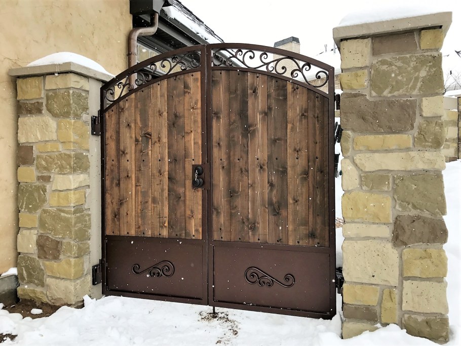 Железные калитки