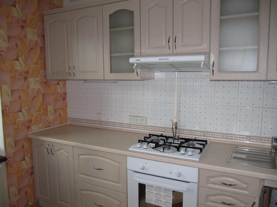 Кухня дуб циннамон Леруа