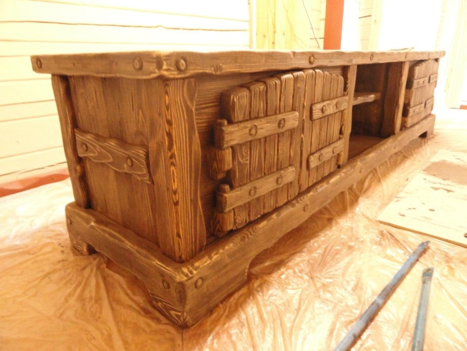Тумба под старину из дерева