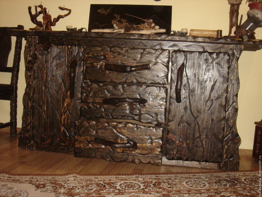 Комод под старину брашированный