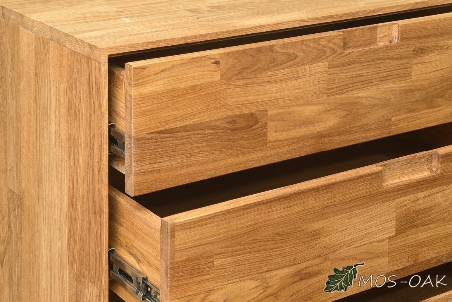 Комод из дуба в шпоне беленый дуб