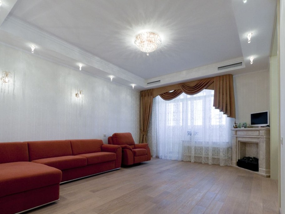 Натяжной потолок в гостиную одноуровневый