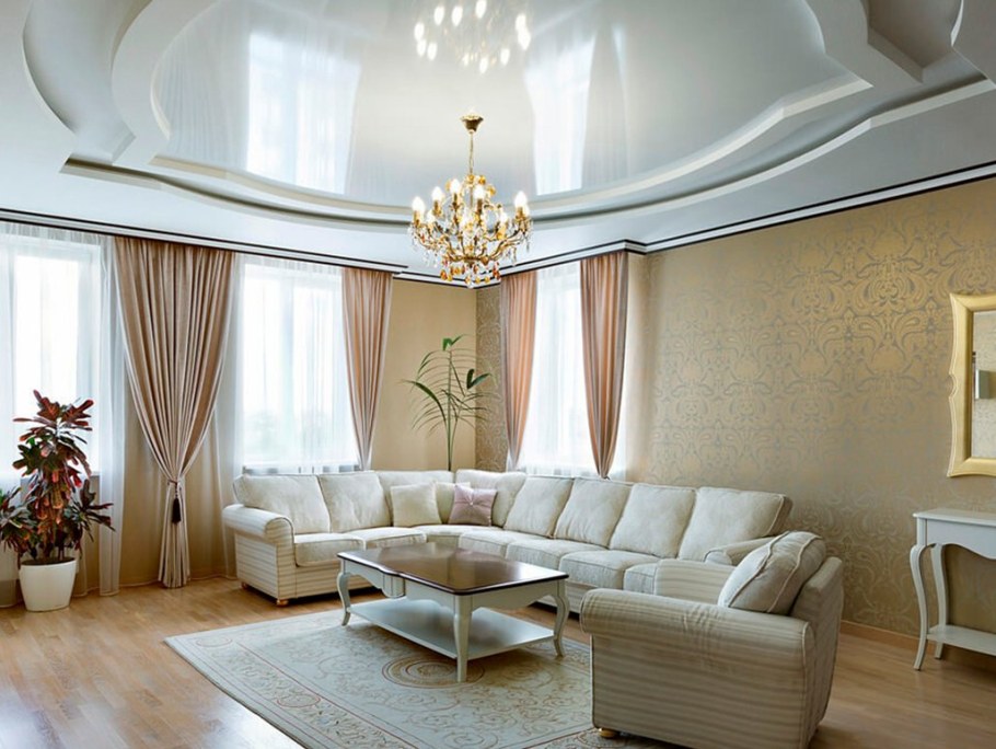 Натяжные потолки для зала