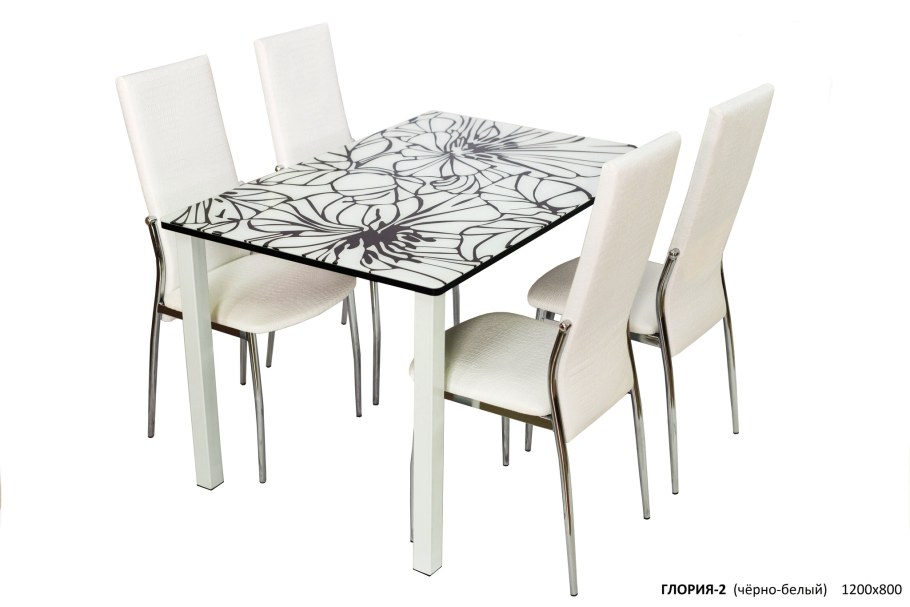 Белая кухня с черным столом и стульями