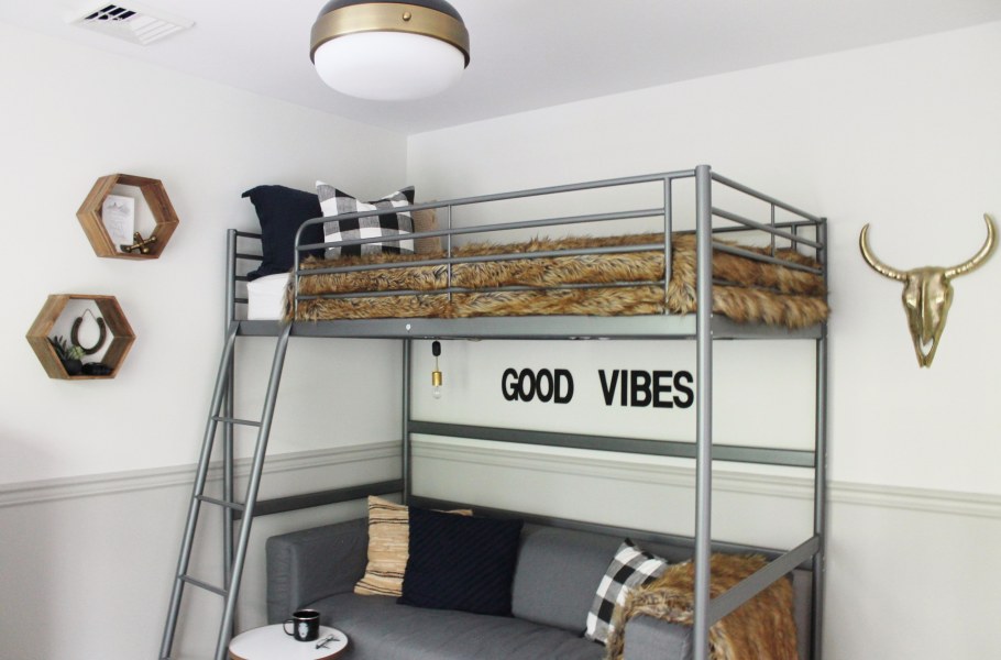 Кровать чердак СВЭРТА В интерьере