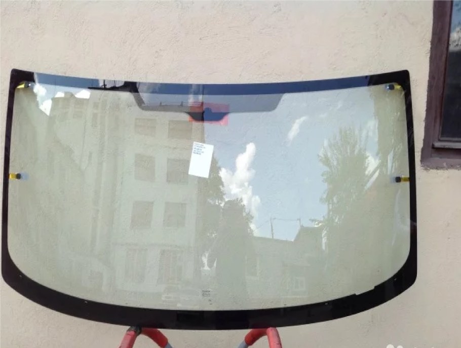 Стекло лобовое Ford Transit