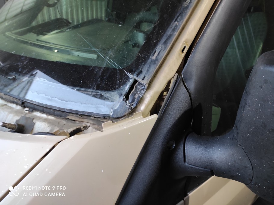 Как заменить лобовое стекло на Форд Транзит своими руками