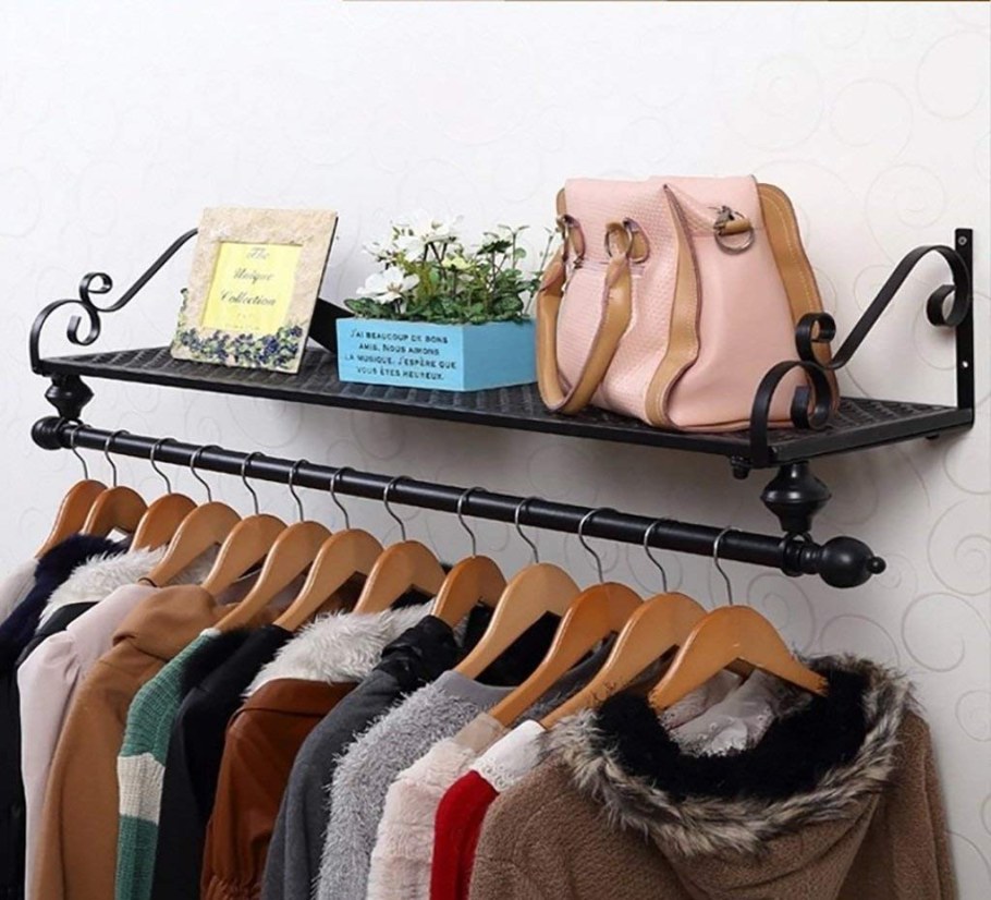 Полка для плечиков