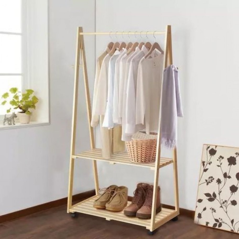 Напольная вешалка для одежды