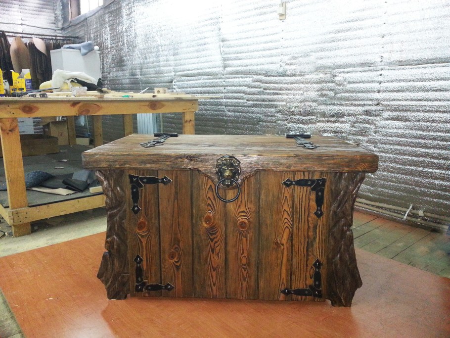 Столярный ящик в мебели