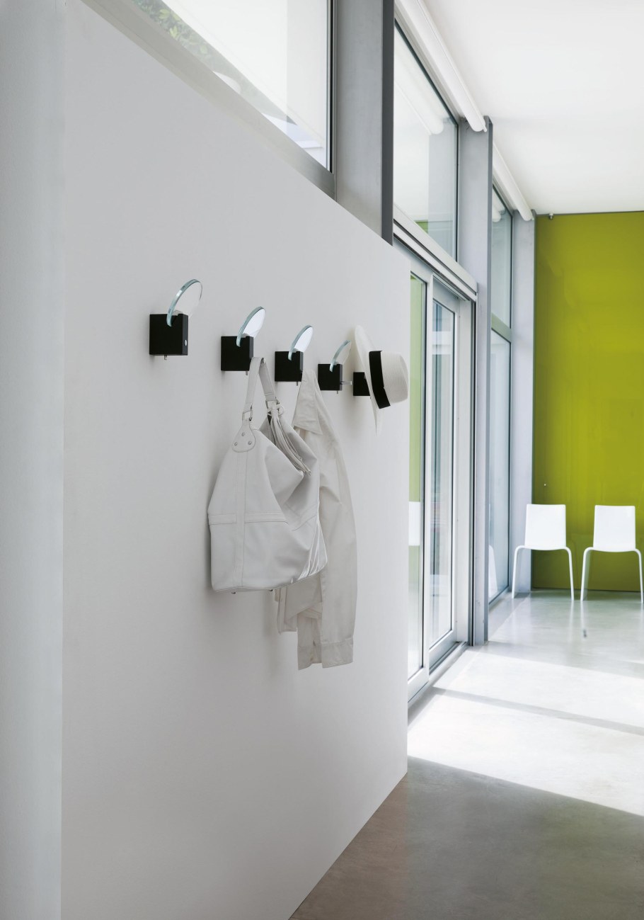 Вешалка porada