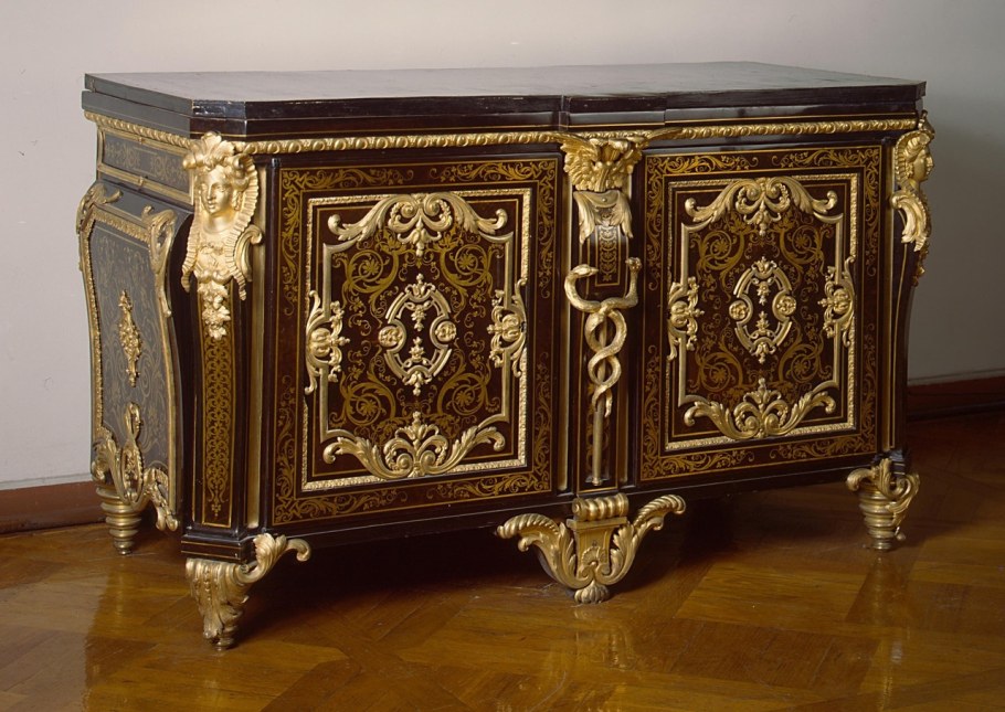 Камоды Андре Шаля Буль